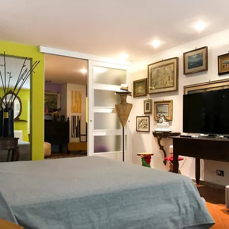 Willa Cavanella Vara Sleeps 16 With Pool And Air Con *