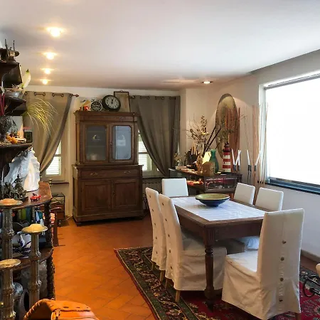 Villa Cavanella Vara Sleeps 16 With Pool And Air Con Beverino